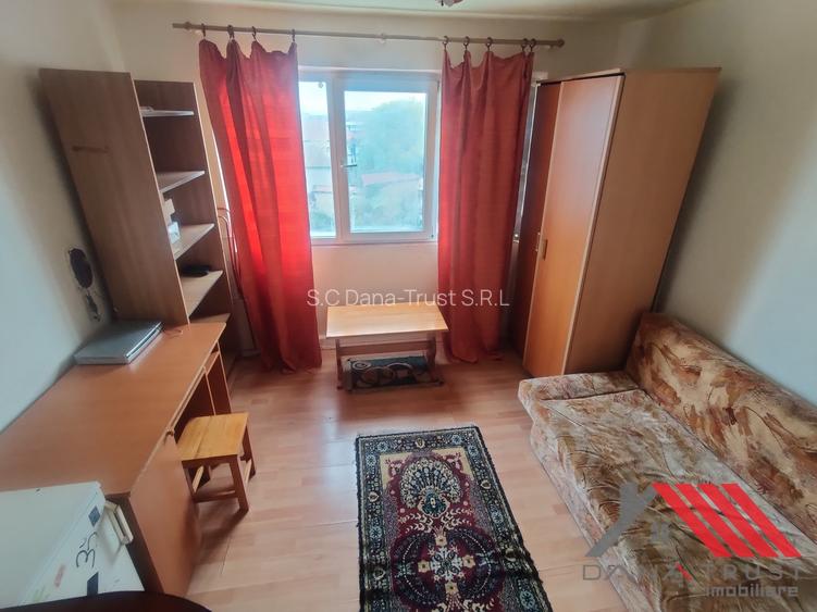 Complexul Studentesc - Garsoniera  17 mp - 170 euro - 2