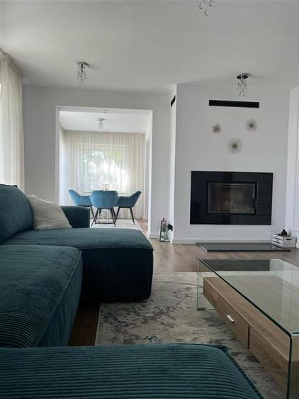 Casa cu 4 camere si garaj