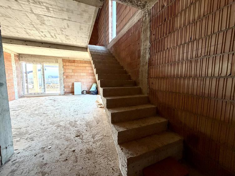 Duplex modern 4 camere, 116 mp utili, 400 mp teren - Sanandrei