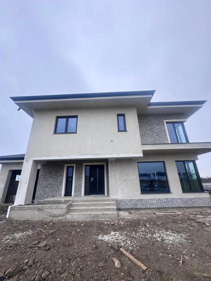 Casa individuala , constructie noua , 500 mp teren, Radauti
