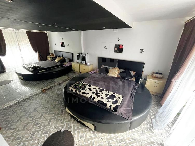 Casa Deosebita 3Camere 3Bai 1460mp Teren Garaj Piscina Bariera Valcii