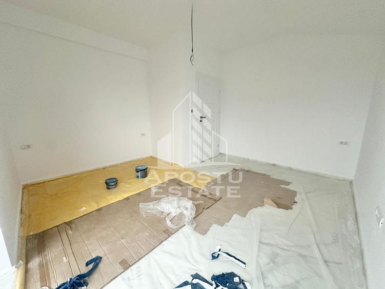 Apartament tip penthouse cu 3 camere si terasa de 30 mp in Braytim