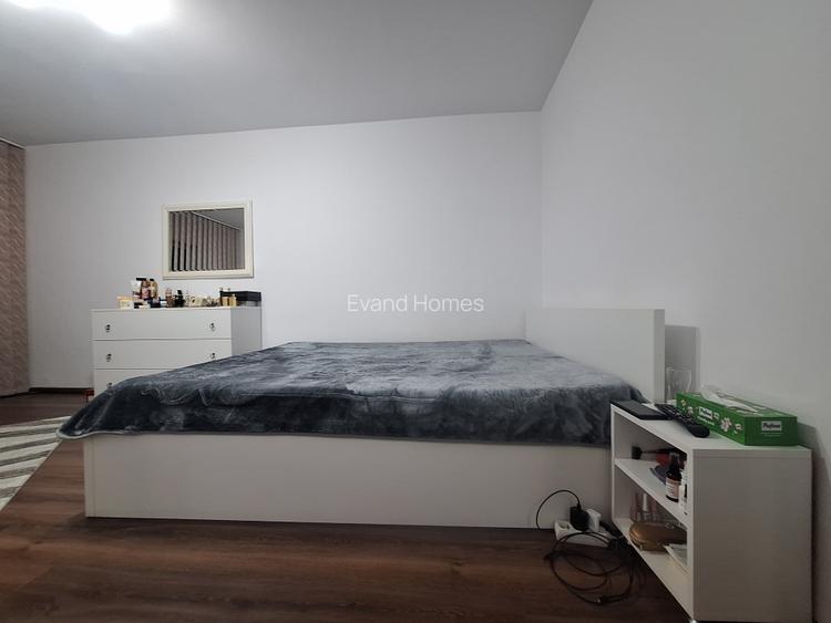 Super investitie!-Renovat complet-3 camere-bloc si pod izolat-108.490 Euro! - 4