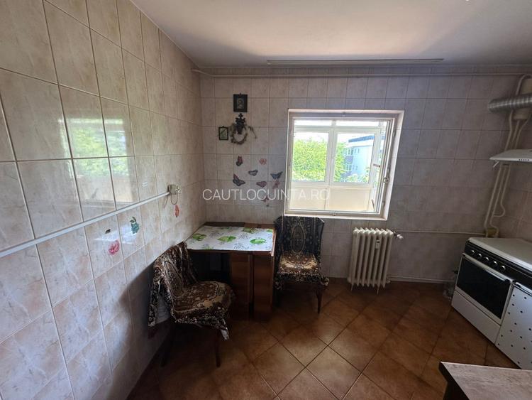 3 camere | Gorjului | Militari | Pacii | metrou 8' - 5