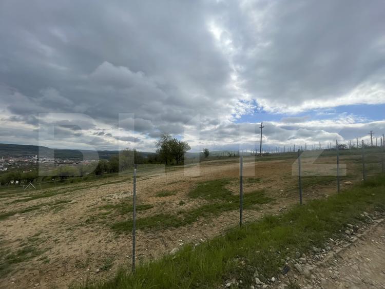 Teren Intravilan, priveliste panoramica
