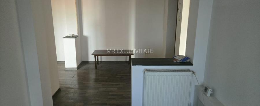 De vânzare apartament 2 camere decomandat | Zona 8 Mai - 12