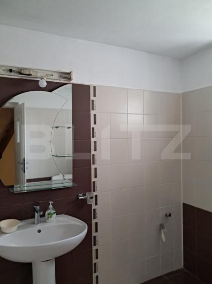 Casa cu 3 camere, 88 mp, teren 337 mp, zona Liceului Economic Suceava