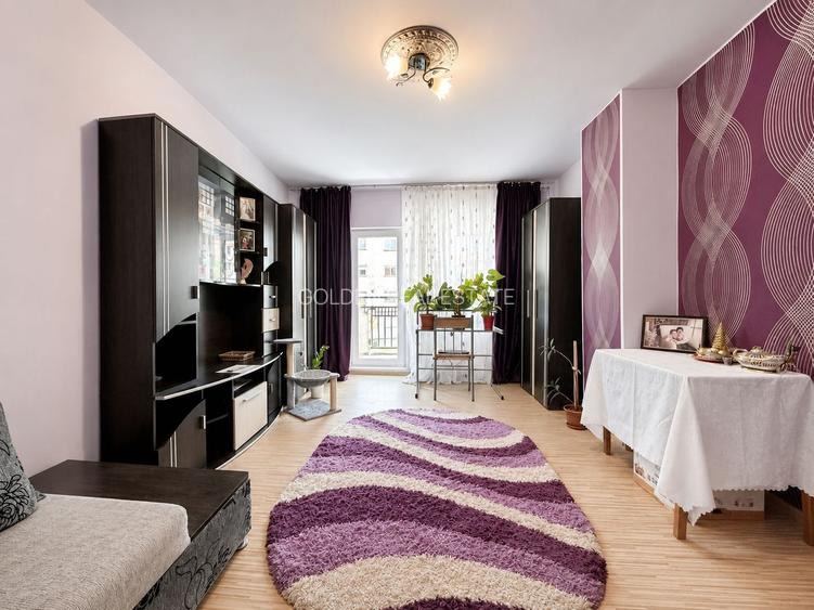 Apartament 3 camere decomandat, zona Alfa, etaj 1, două băi - 3