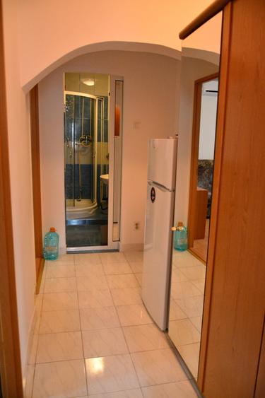 2 camere D- etaj 1 - 45 mp- Pacurari- 89000 euro