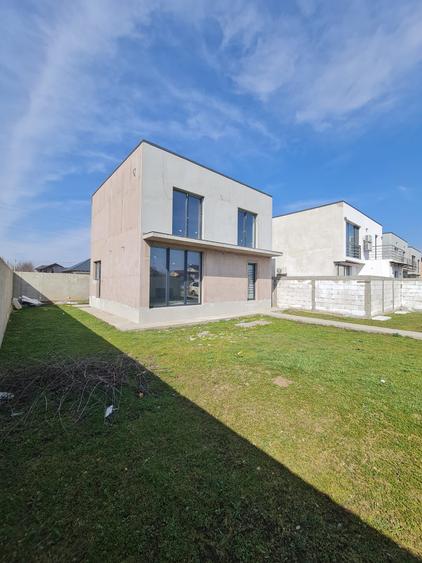 Vanzare Vila cubista Parter+Etaj, Sat Costi, Jud.Galati, sup.teren 333 mp