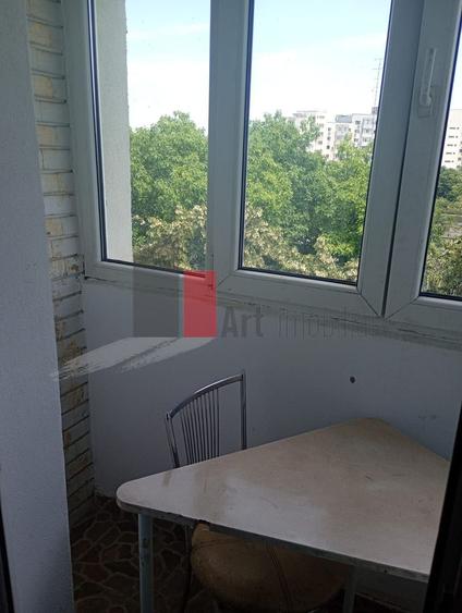 Apartament 2 camere, 2 balcoane bdul Basarabia