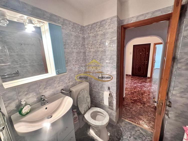 De vanzare apartament 2 camere decomandate Nord Bacau - 11