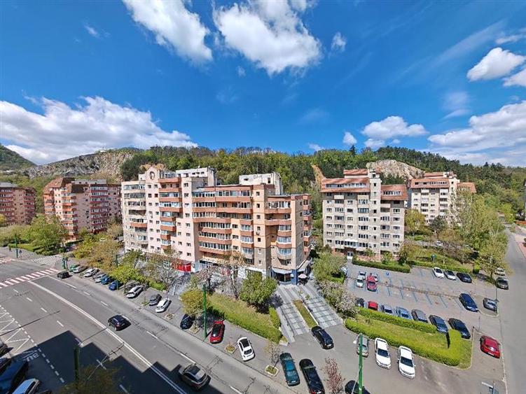 Inchiriem Apartament 2 Camere, Modern, Decomandat, Racadau