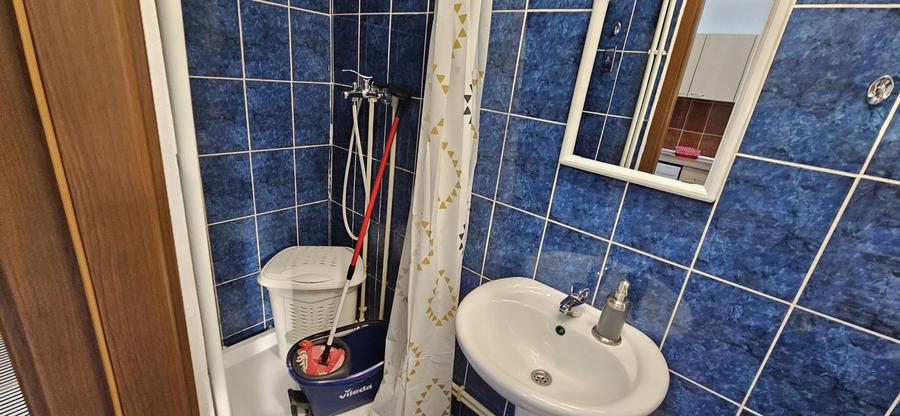 Baba Novac garsoniera mobilata si utilata complet