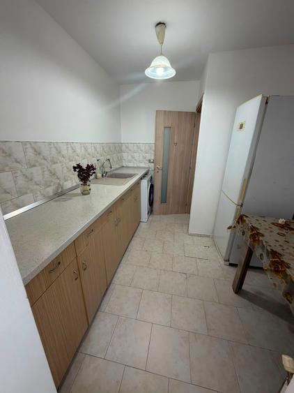Apartament cu 1 camera decomandat, zona Nicolina