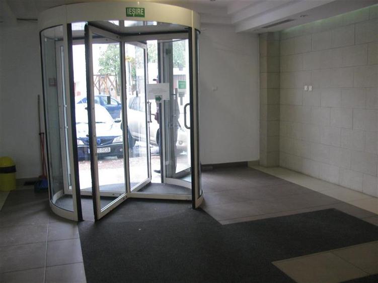 Spatiu comercial langa Metrou Muncii/Registrul Comertului