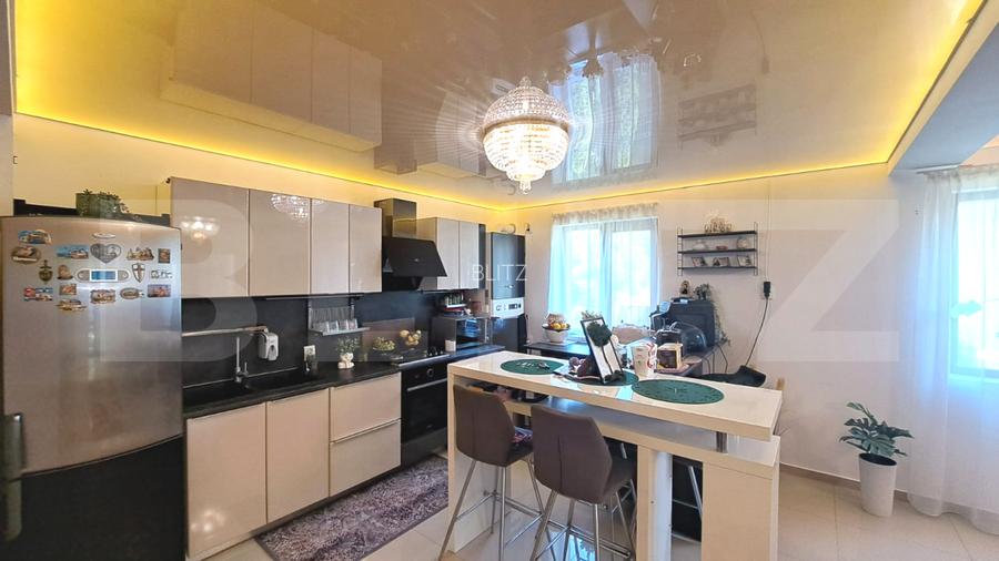Vila de vanzare, 94 mp, teren 303 mp, zona Bran - 11