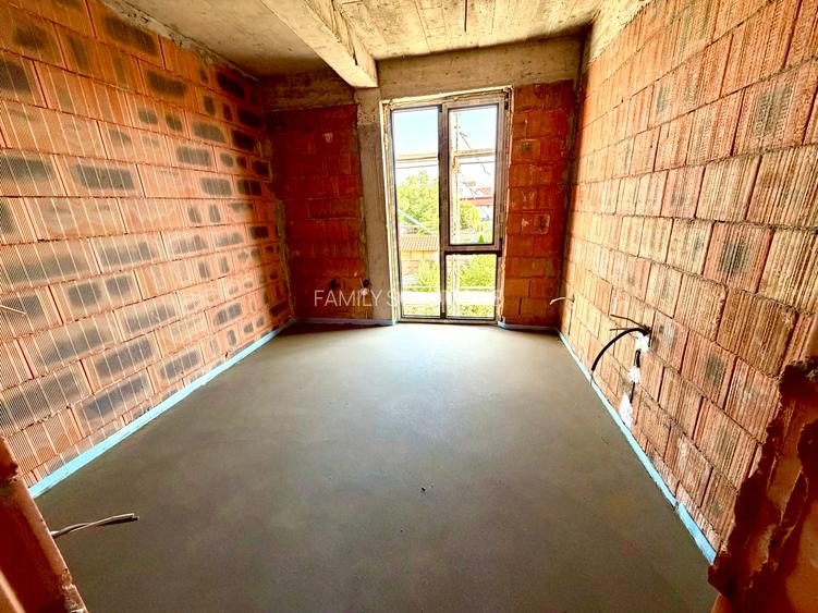 Casa deosebita situata stradal la 350m fata de Sos. Oltenitei - 17