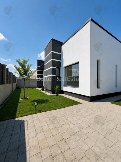 Casă de vânzare, 4 camere individuală parter | Berceni Ilfov | 415 mp | La cheie - 5