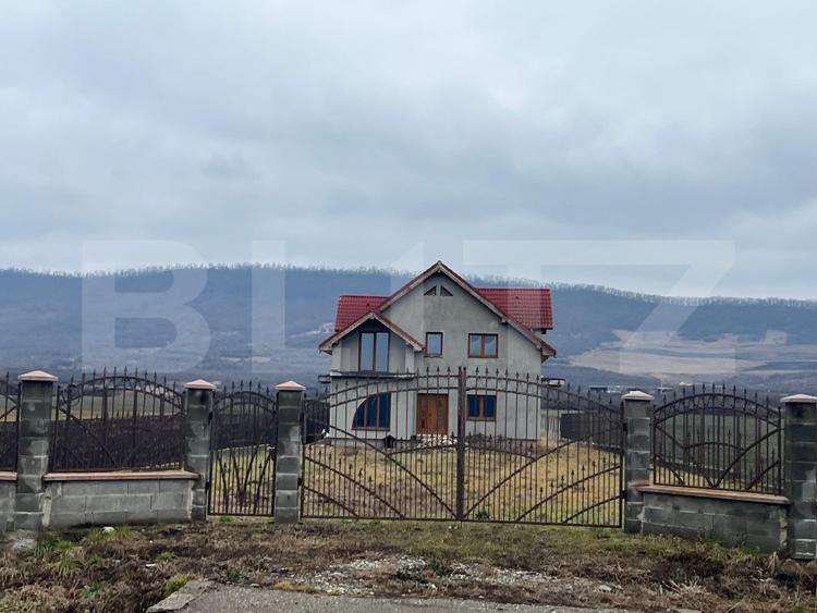 Casa Individuala, 230 mp, 2900 mp teren, 15 km de Bistrita 2900 mp teren