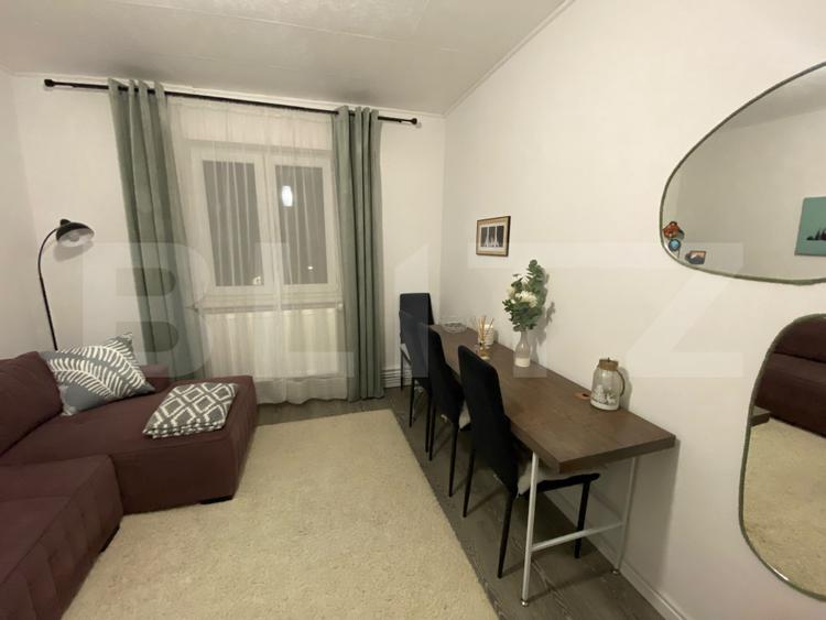 Apartament 2 camere de vânzare în Lupeni – Etaj 2, zonă bună.