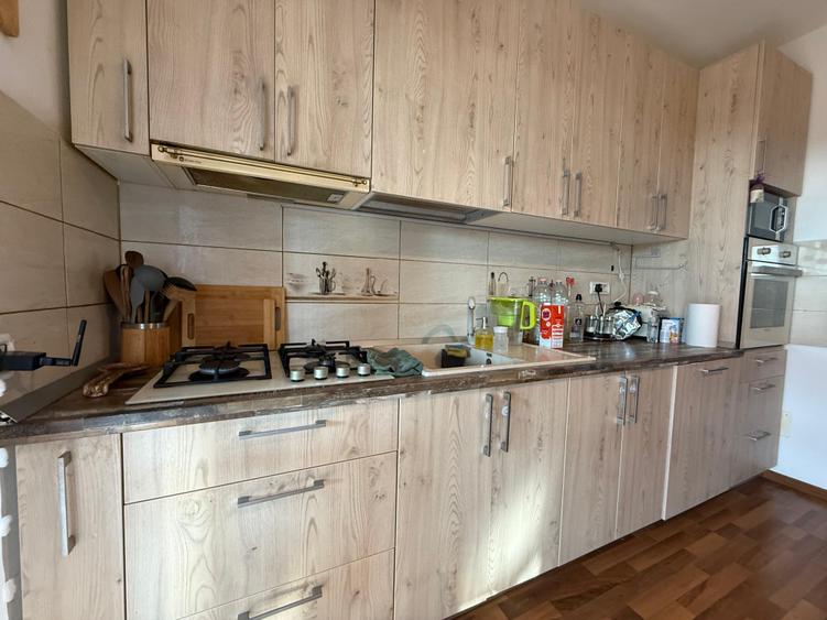 De vânzare | Casă 4 camere | Valea Lupului | Curte 200 mp | 195.000 € | Comision