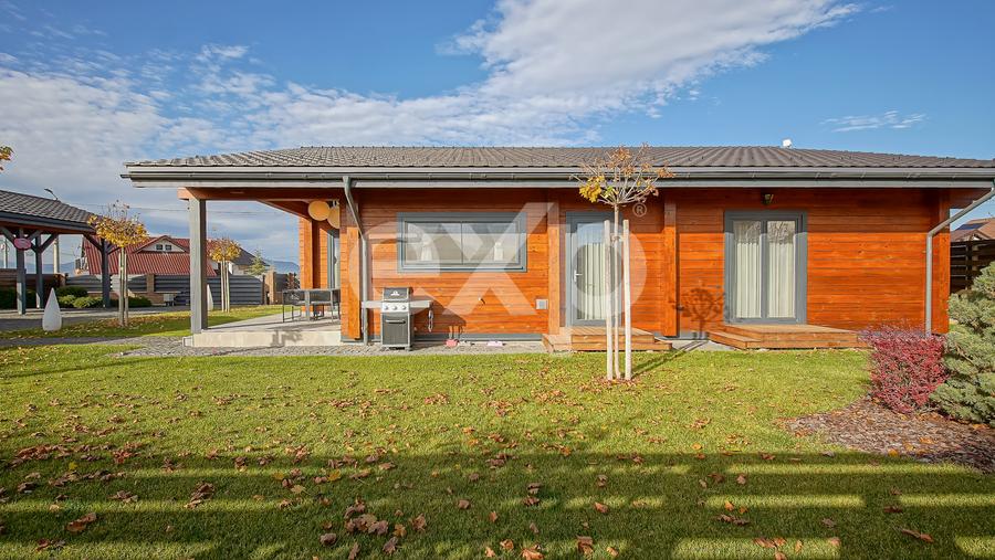 Casă din Pin Nordic Lamelar Stratificat (6 straturi) | Saună | Cramă |