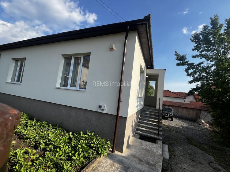 Casa de vanzare in cartierul Andrei Muresanu - 5