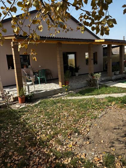 Casa de vanzare, 120 mp, teren 332 mp, zona Catargiu