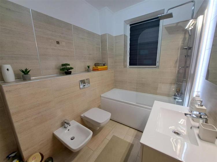 RECO Apartament central 3 camere + Parcare