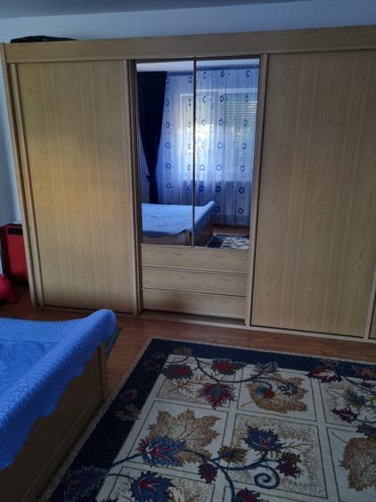 Apartament 3 camere decomandat, 68 mp ,zona 1 Mai ,Ciuperca.