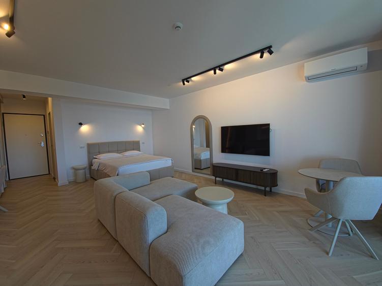 Prima închiriere Studio lux vedere lac parcare subterană Mamaia