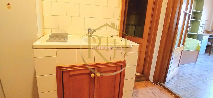 Oferim spre inchiriere garsoniera, situata in Complexul Studentesc - 18