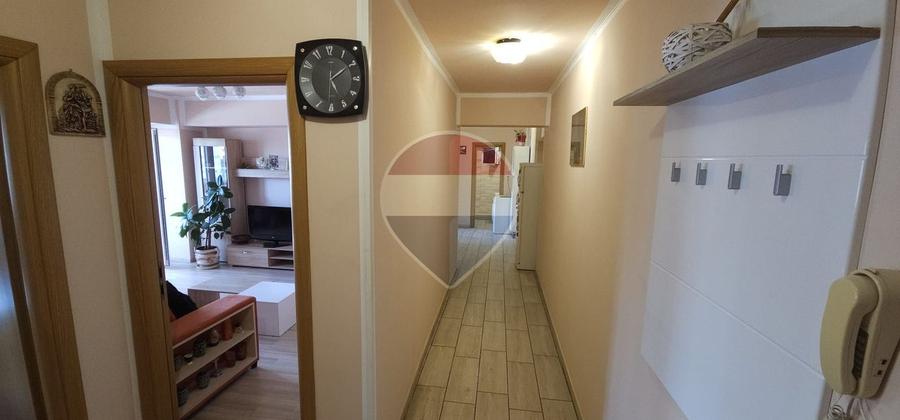 Apartament cu 3 camere 78 mp