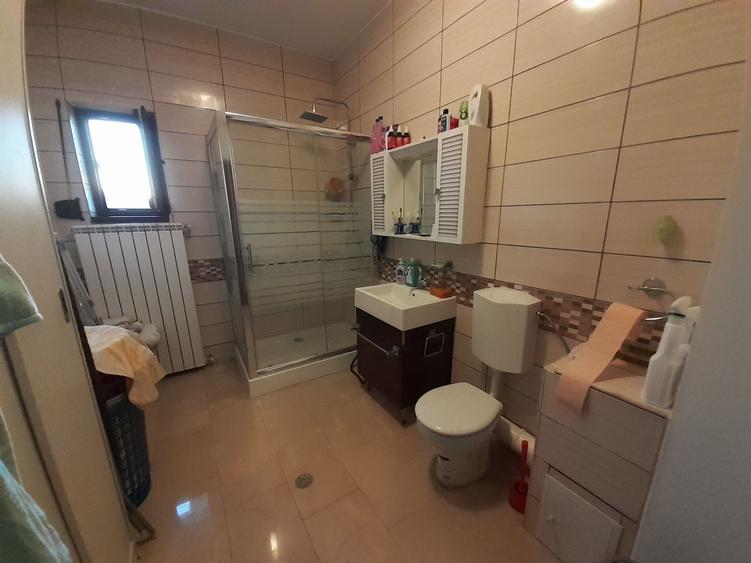 Saftica Ilfov Vila 257mp, 6 camere, Curte Teren 1227 mp, nou 2015