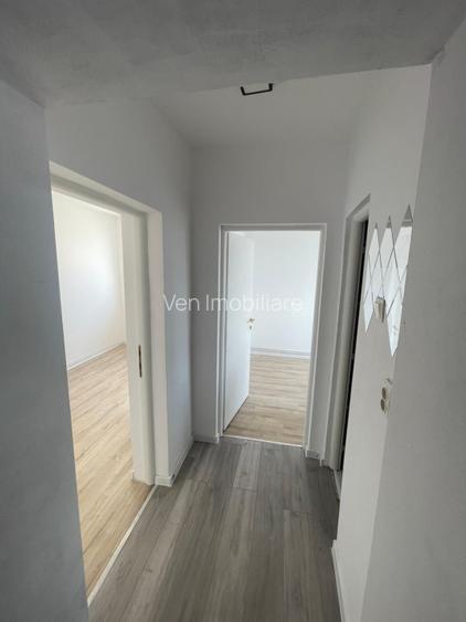 Apartament 3 camere, renovat, într-o zonă liniștită – Beclean - 2