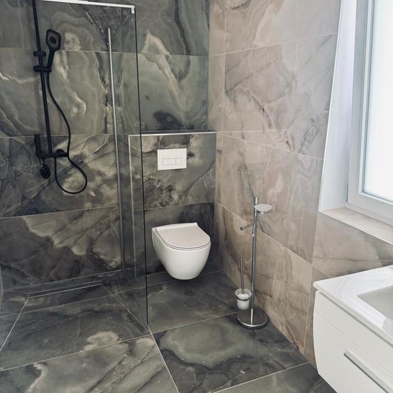 Vand 2 camere bloc nou mobilat si utilat!