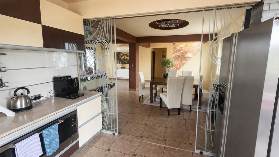Vilă Premium Iasi Bucium – Plopii fără Soț, 7 Camere, 825 mp Teren, 330.000 €