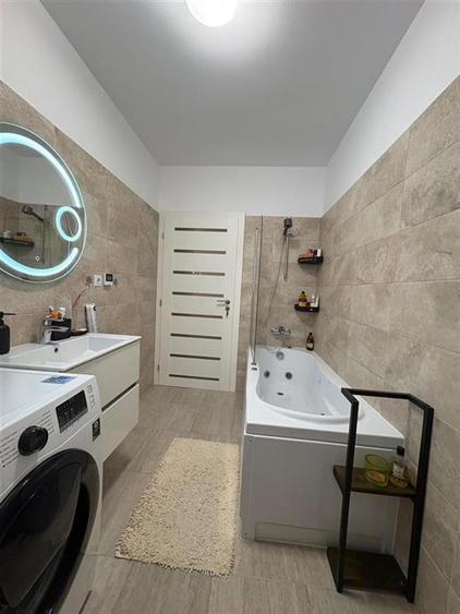 Apartament decomandat cu 3 camere 2 bai in Selimbar