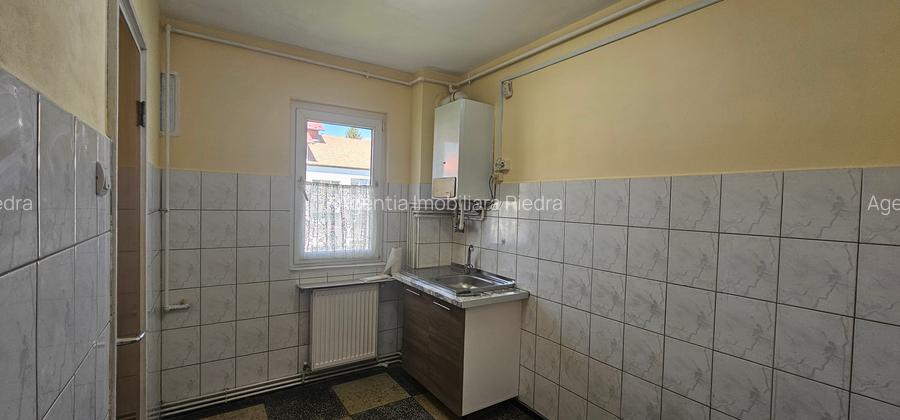 Vand apartament de 2 camere, confort 1 ,semidecomandat,zona Rahovei - 8