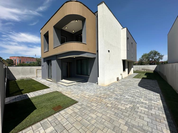 Vile exclusiviste | 5 camere | Lacul Lebada | Pantelimon Cernica