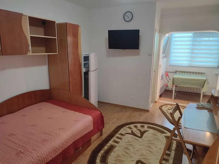 Apartament cu 1 camera, decomandat, zona Baza 3- Carrefour Felicia