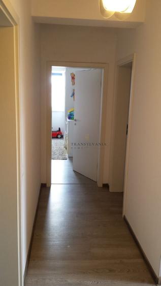 Apartament 3 camere, decomandat