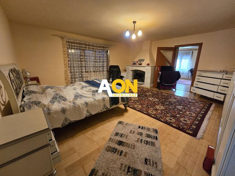 Vila cu 6 Camere,  Zona Centrala