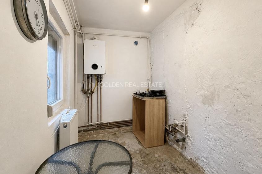 Apartament 1 cameră, zona Confecții, decomandat, centrală proprie - 2