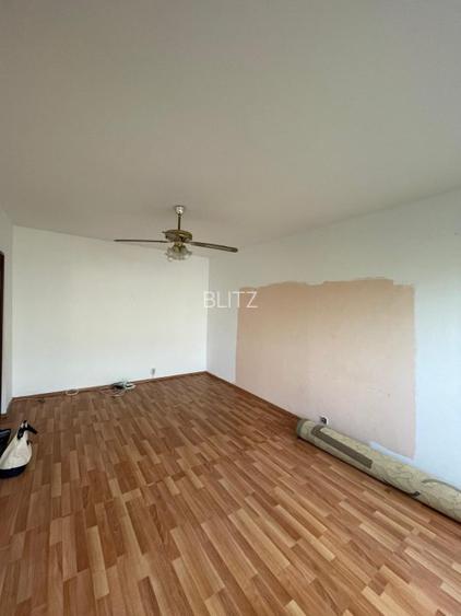 Garsoniera de vanzare, 24 mp, zona Combinat - 2