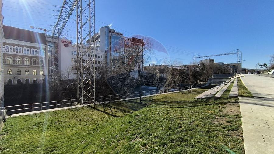 Apartament de vânzare în Palatul Berde, strada Horea