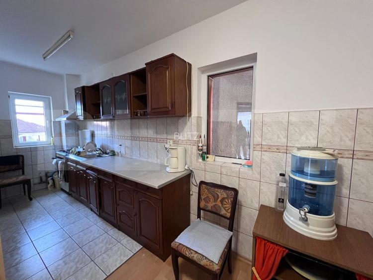Casa de inchiriat, 7 camere, 230 mp + 415 mp teren, garaj - Gruia - 12