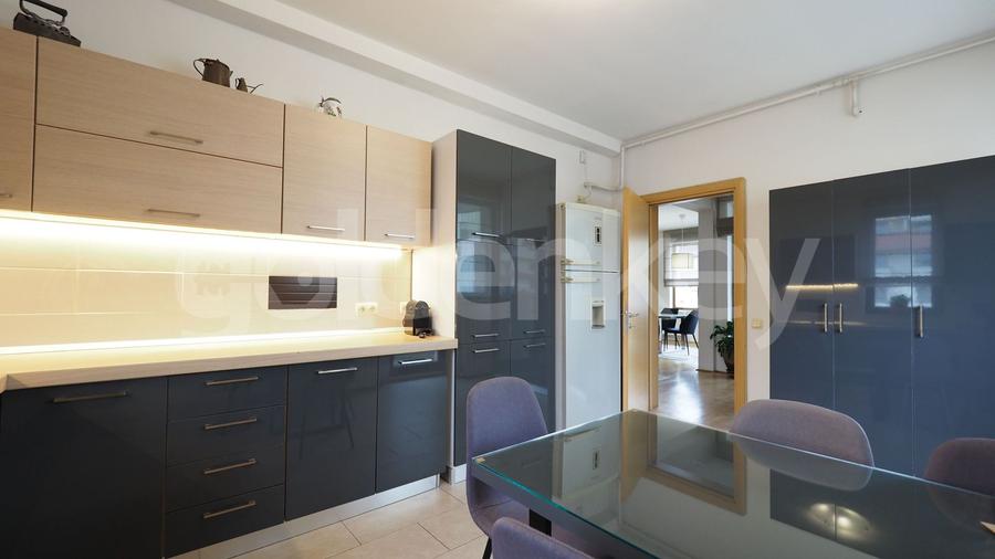 Apartament penthouse cu 4 camere, 2 bai | 210mpc