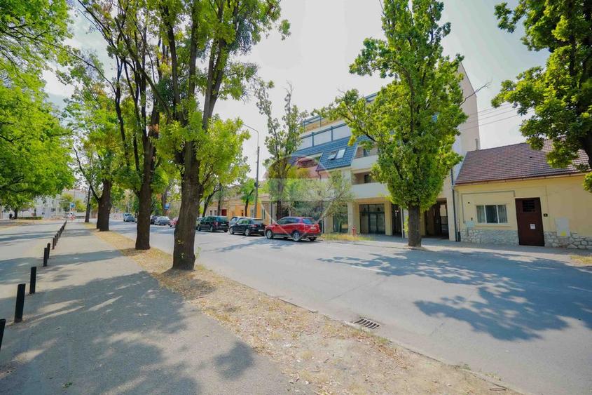 Apartament cu 2 camere de vânzare în zona Ultracentral